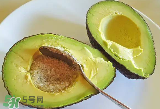 牛油果為什么苦?帶有黑線的牛油果怎么吃最好？