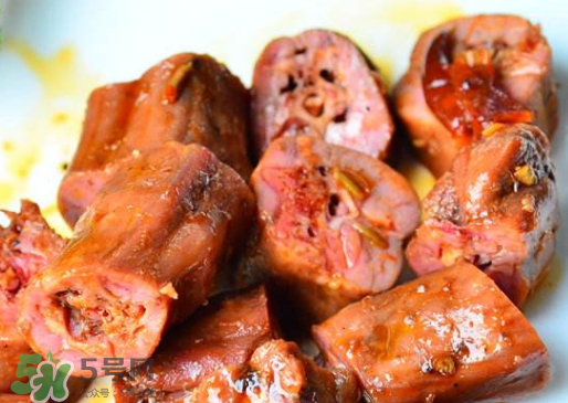 鴨脖可以帶上飛機(jī)嗎？鴨脖可以托運(yùn)嗎？