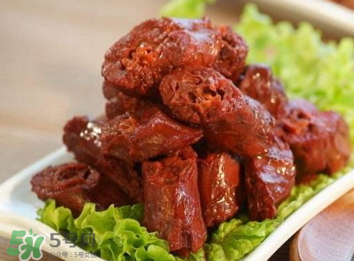 鴨脖可以帶上飛機(jī)嗎？鴨脖可以托運(yùn)嗎？