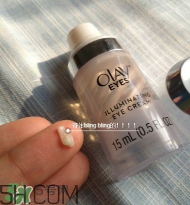 olay亮眼明眸雙旋眼霜怎么用？olay雙旋眼霜使用方法