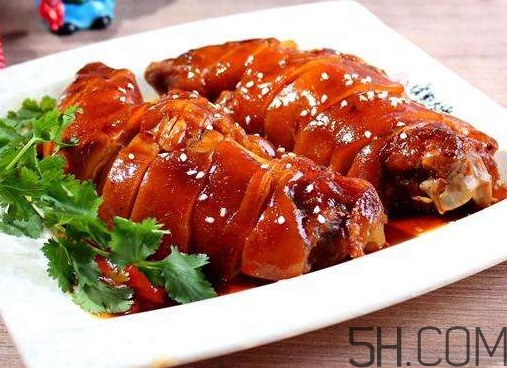 前豬腳好還是后豬腳好？豬腳和什么一起煲湯好