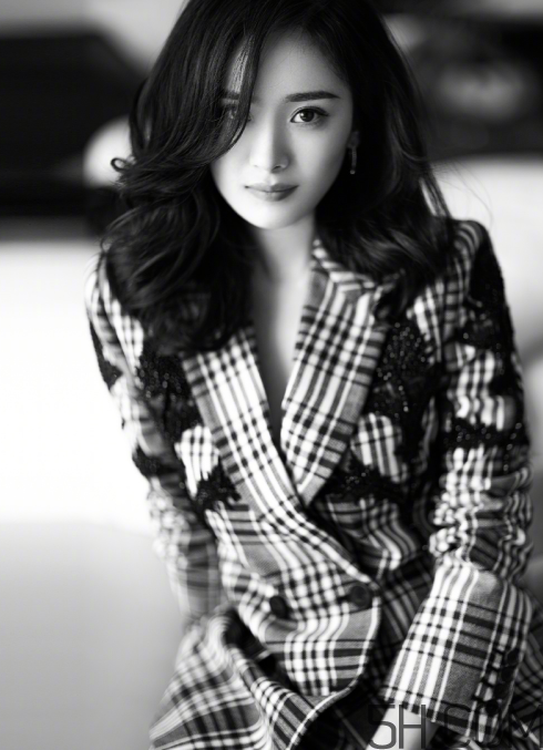 去眼袋手術(shù)需要住院?jiǎn)?？去眼袋手術(shù)恢復(fù)期多久？