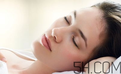 雙子宮懷雙胞胎幾率大嗎？雙子宮懷雙胞胎有風險嗎？