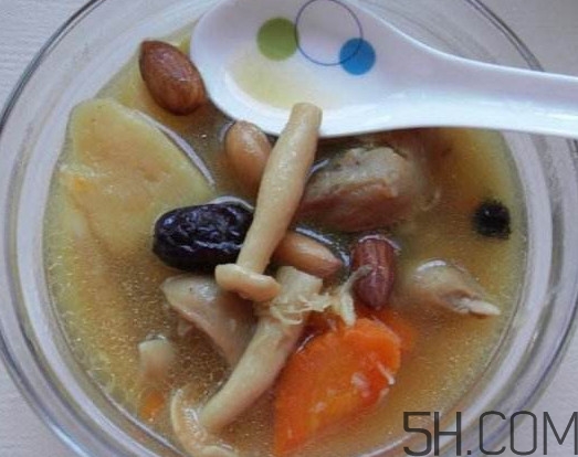 豬腳湯下奶嗎？豬腳湯怎么做好喝