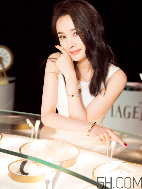 臥蠶可以后天養(yǎng)成嗎？臥蠶可以鍛煉出來(lái)嗎？