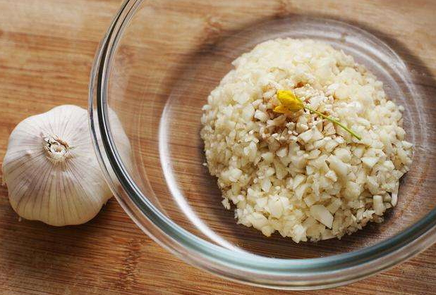 大蒜泡酒能釣魚嗎？大蒜泡酒釣魚的方法