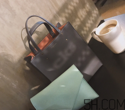 fibreno包大概多少錢？fibreno在哪里買？