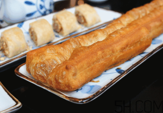 油條用什么面粉好？油條可以用高筋面粉嗎？