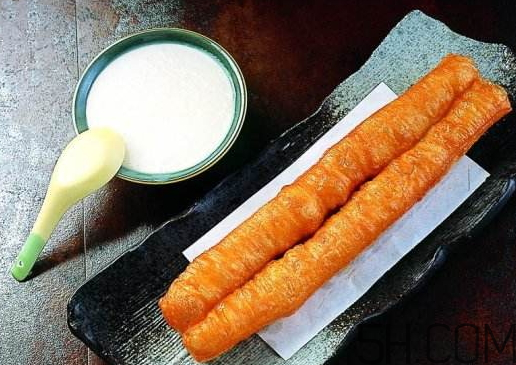 油條可以和牛奶一起吃嗎？油條和牛奶能一起吃嗎？