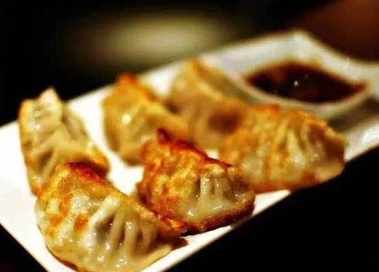 煎餃怎么做不粘鍋？煎餃粘鍋怎么辦？