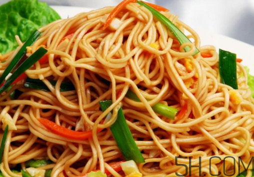 炒面用什么面條？炒面可以用掛面嗎？