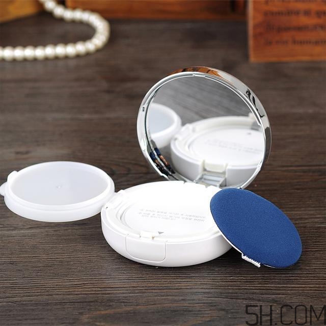 天天涂bb長閉合粉刺什么原因_怎么辦 天天涂bb長閉合粉刺什么原因_怎么辦