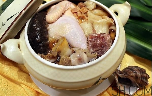 海參可以和排骨一起燉湯嗎？海參排骨湯怎么做？