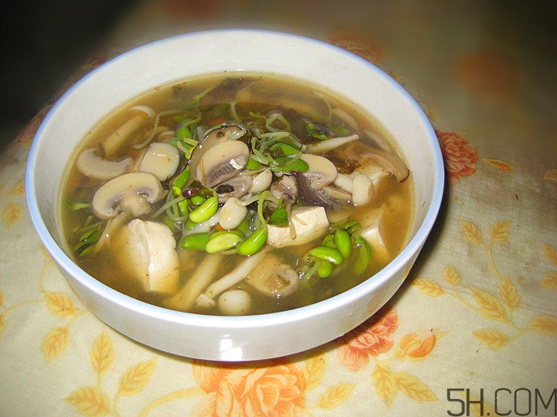 蘑菇和海參能一起吃嗎？蘑菇海參湯的做法