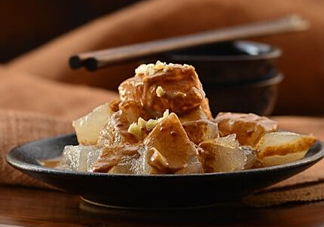 燜子是涼粉嗎？燜子是用什么做的？