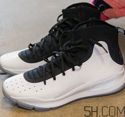 under armour curry 4白黑配色什么時(shí)候發(fā)售_多少錢？