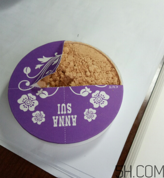 安娜蘇肌密玩美散粉怎么樣？安娜蘇散粉好用嗎？