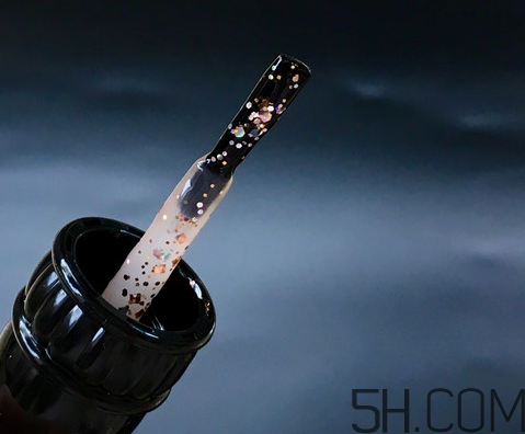 安娜蘇鳥語(yǔ)鈴鐺美甲油色號(hào)_試色