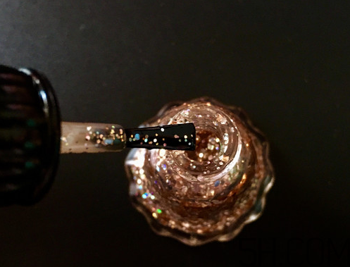 安娜蘇鳥語(yǔ)鈴鐺美甲油色號(hào)_試色