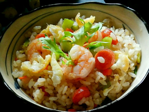 蛋炒飯可以放生抽嗎 蛋炒飯放生抽還是老抽？