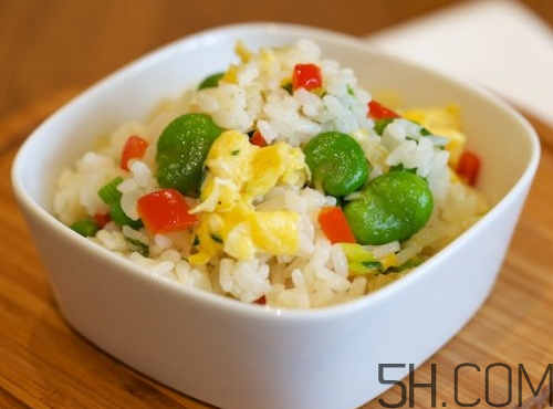 蛋炒飯可以放洋蔥嗎？蛋炒飯放洋蔥好吃嗎？