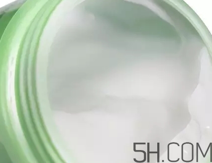 焗油膏弄到臉上怎么洗？