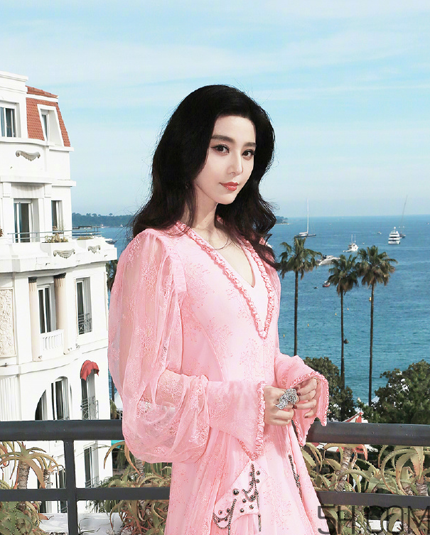 豐唇后多久消腫？豐唇后嘴巴很硬