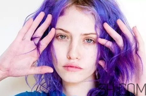 染發(fā)劑可以帶上高鐵嗎？染發(fā)劑可以帶上火車嗎