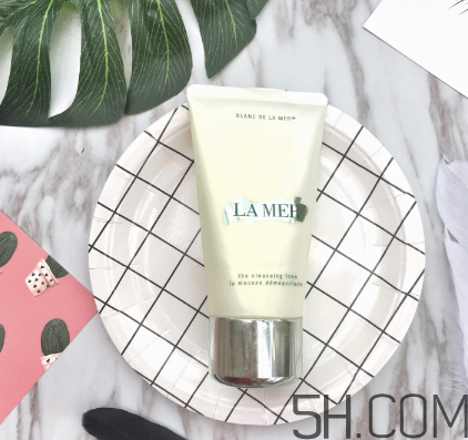 海藍(lán)之謎璀璨凈透潔面泡沫怎么用？使用方法