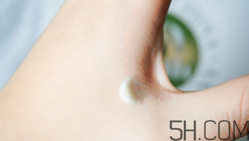 海藍(lán)之謎活顏煥膚精華露怎么樣？產(chǎn)品評(píng)測(cè)