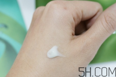 海藍(lán)之謎活顏煥膚精華露多少錢？專柜價格