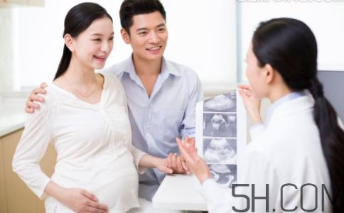 孕晚期真假宮縮怎么分辨？假性宮縮頻繁是快生了嗎？