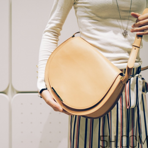 cuyana哪能買到？cuyana馬鞍包多少錢？