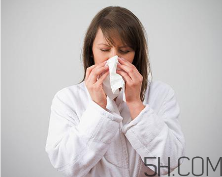 孕婦怎么睡覺對胎兒好？孕婦害喜怎么回事？