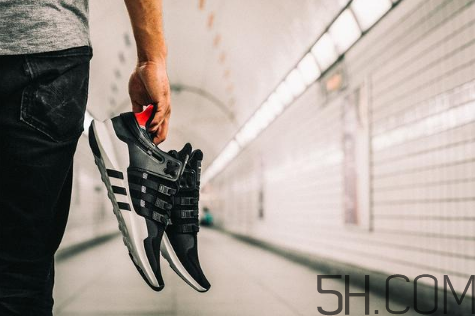 adidas eqt support adv芝加哥限定款怎么買？