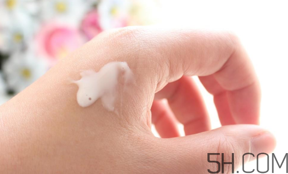 歐詩漫水光美白面膜怎么用？使用方法