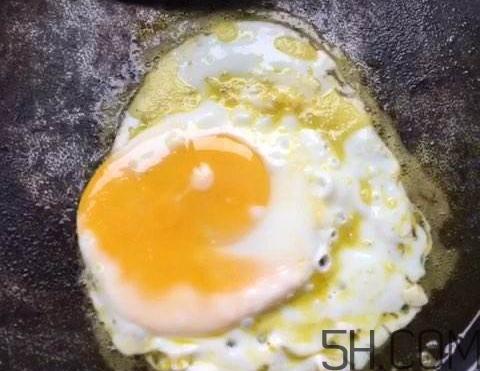 煎雞蛋為什么會(huì)有泡沫？炒雞蛋為什么會(huì)有泡沫？