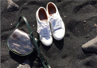 cuyana哪能買(mǎi)到？cuyana馬鞍包多少錢(qián)？