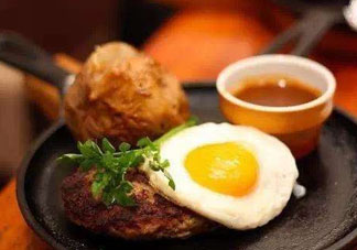 荷包蛋是煮的還是煎的？煎雞蛋還是煮雞蛋好？