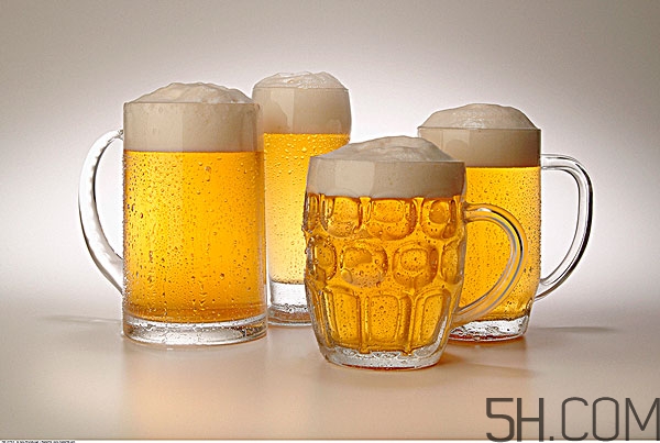 天天用啤酒洗臉好嗎 啤酒洗臉可以天天用么 天天用啤酒洗臉好嗎 啤酒洗臉可以天天用么