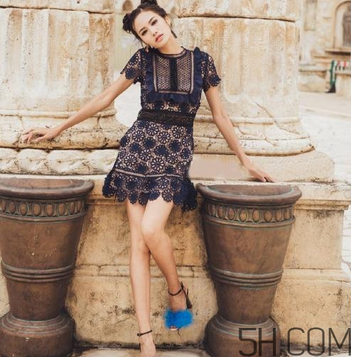 self-portrait什么價(jià)位？self-portrait裙子貴嗎？