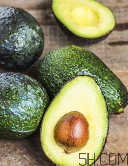 牛油果豐胸是不是真的？牛油果奶昔怎么做好喝？