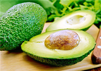 牛油果豐胸多長時(shí)間吃一次？牛油果怎么吃能豐胸？