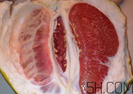 紅心柚子與白肉柚子有什么差別？紅心柚子是轉(zhuǎn)基因嗎？