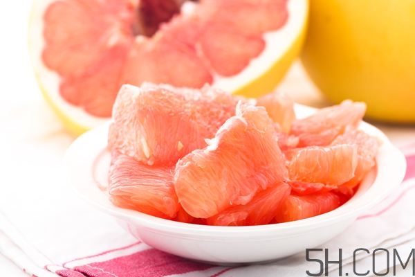 紅心柚子與白肉柚子有什么差別？紅心柚子是轉(zhuǎn)基因嗎？