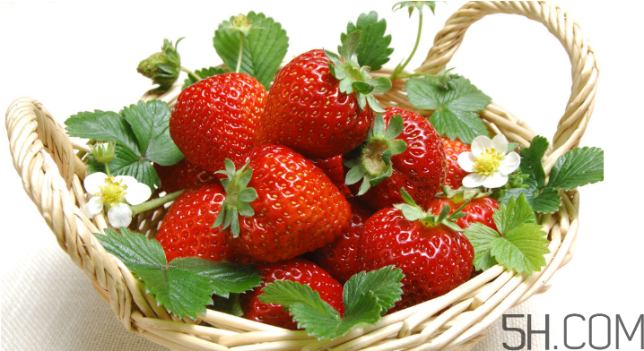 什么時(shí)候最宜吃草莓？草莓哪種吃法最好吃？