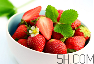 幾月份是摘草莓的季節(jié)？草莓榨汁搭配什么好喝？
