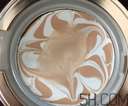 水粉霜是什么？水粉霜是粉底液嗎？