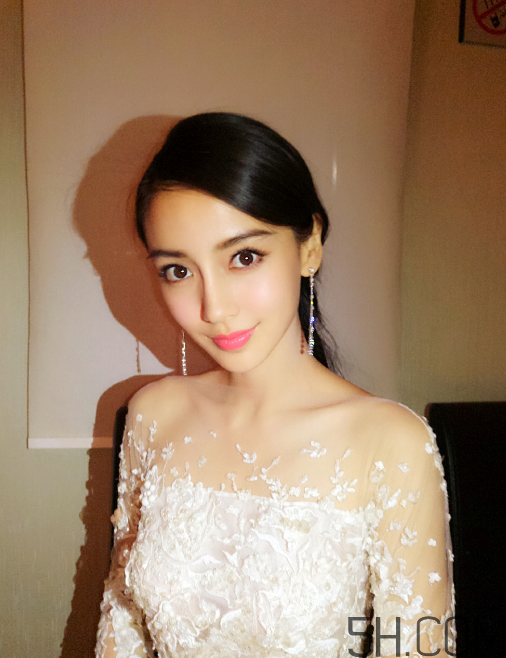 黑臉娃娃能去痘印嗎?黑臉娃娃能祛痘痘嗎? 黑臉娃娃能去痘印嗎?黑臉娃娃能祛痘痘嗎?