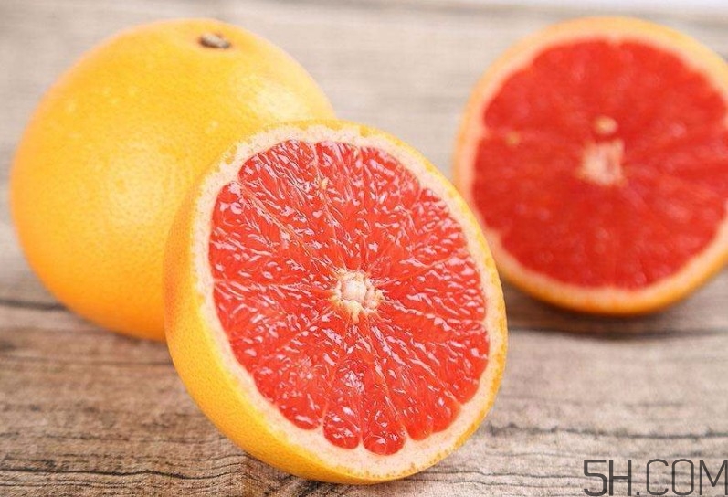 紅心柚子皮怎么是紅的？紅心柚子皮能吃嗎？